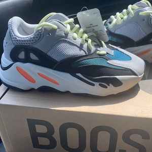 Adidas Yeezy Boost Waverunner 700 size 4.5